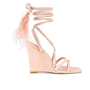 J Lo cream size 8 shoe